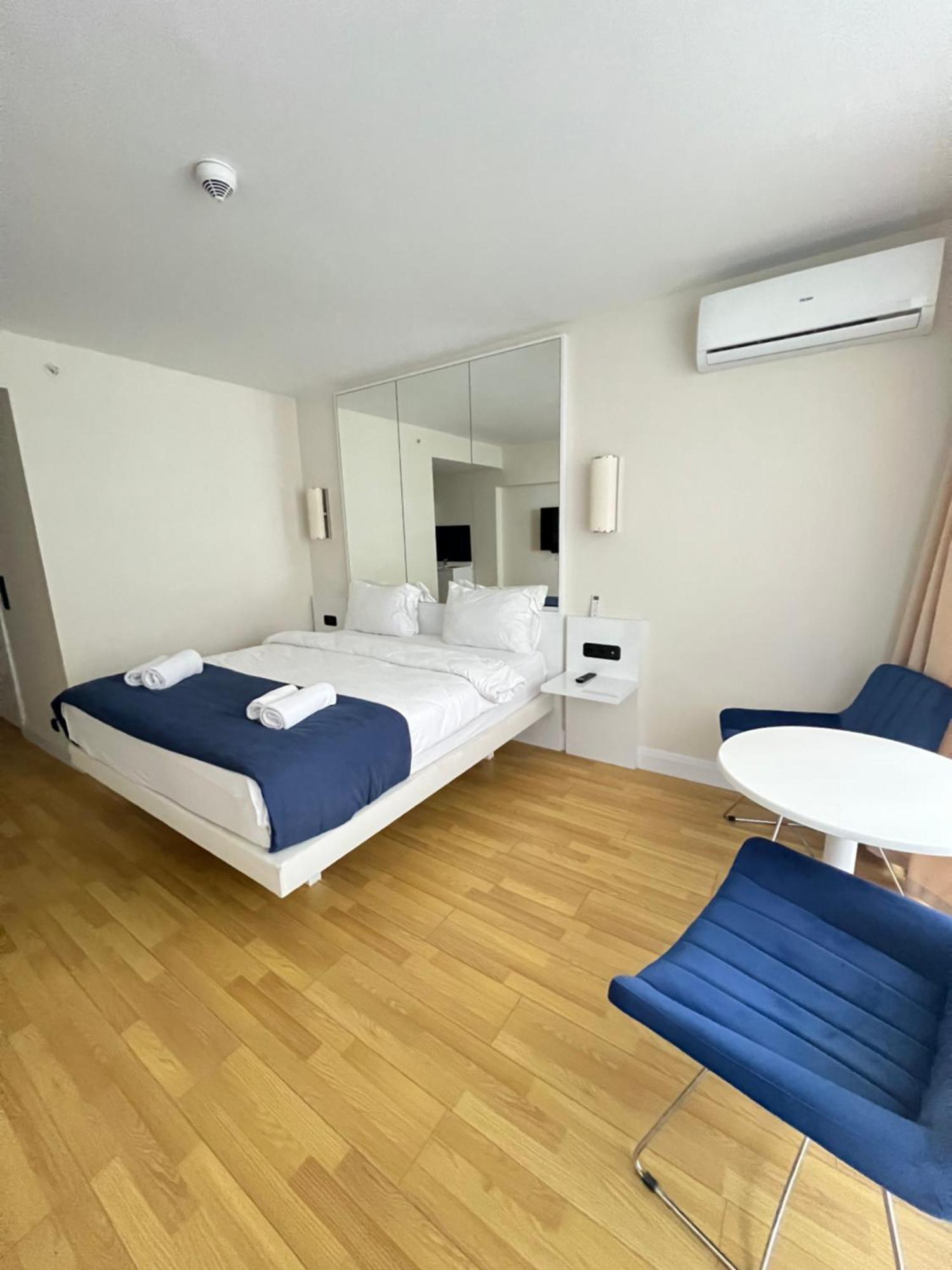 Orbi City 24-7 Panoramic Views Batumi Exterior photo