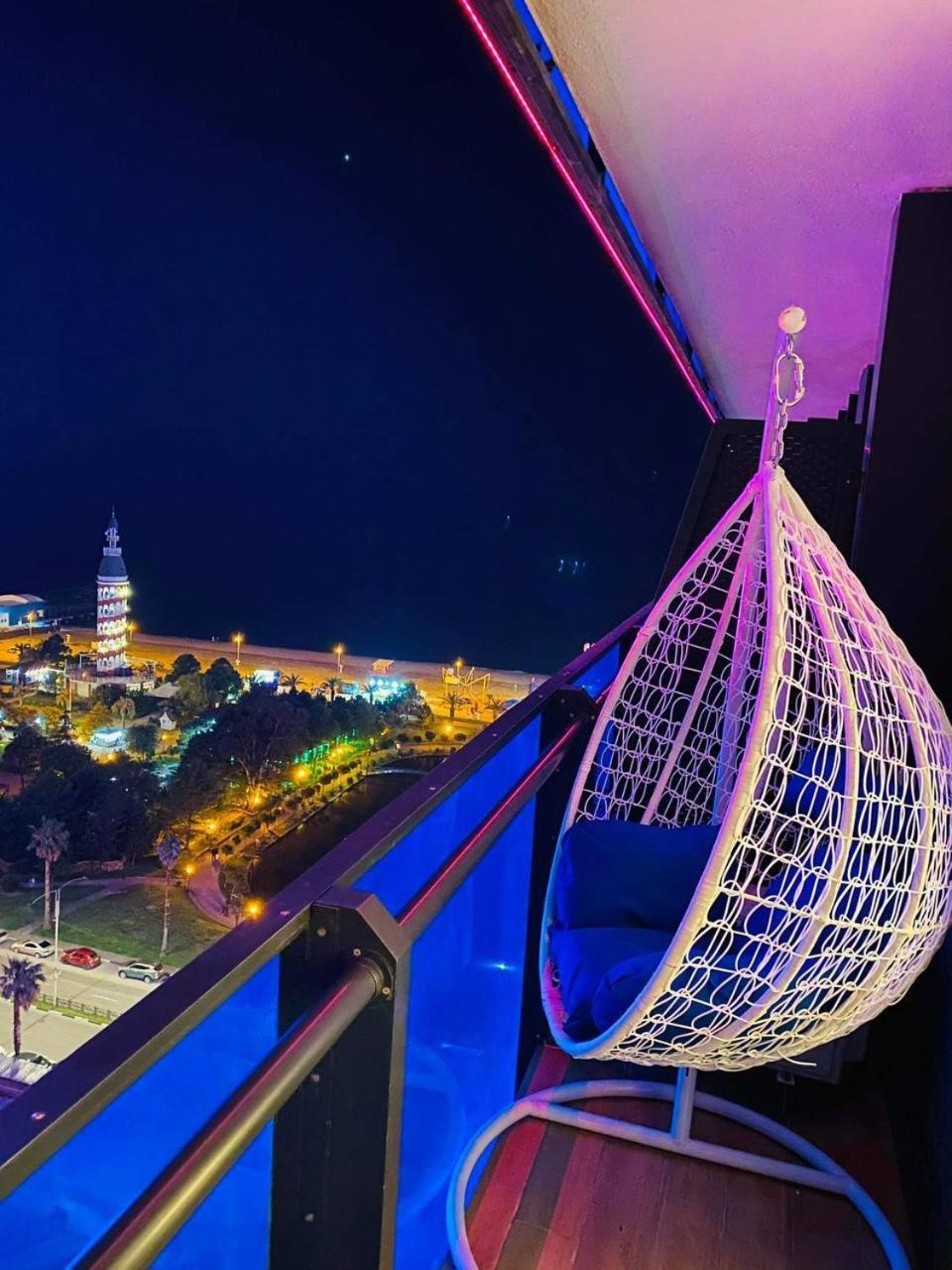 Orbi City 24-7 Panoramic Views Batumi Exterior photo